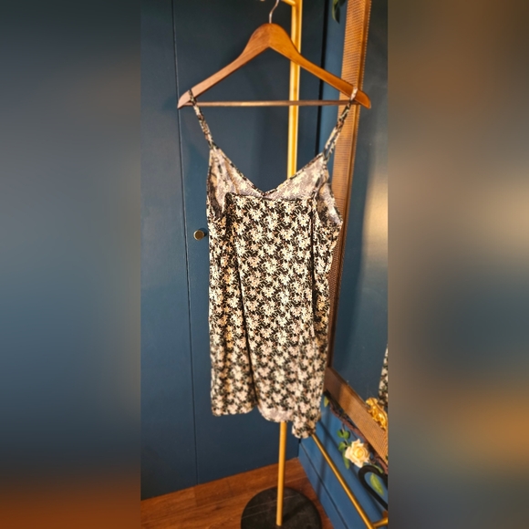 Floral Print Dress - Picture 3 of 4